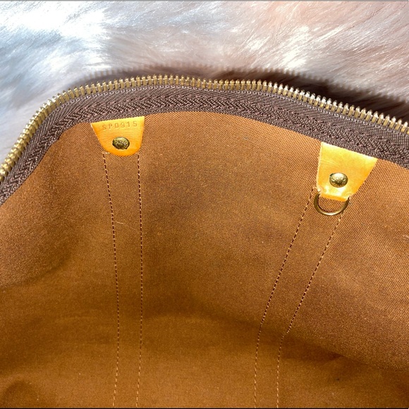 Louis Vuitton - Picture 16 of 16